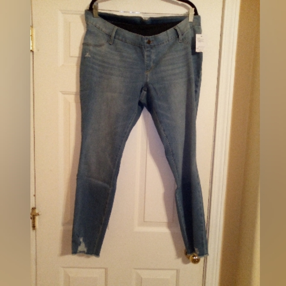 Sonoma Maternity Blue Skinny Jeans with Distressed Look Size 18